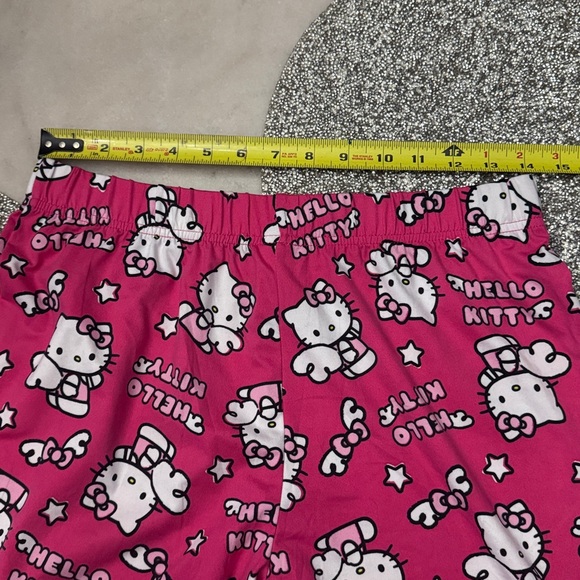 Hello kitty pajama set small - Picture 9 of 9